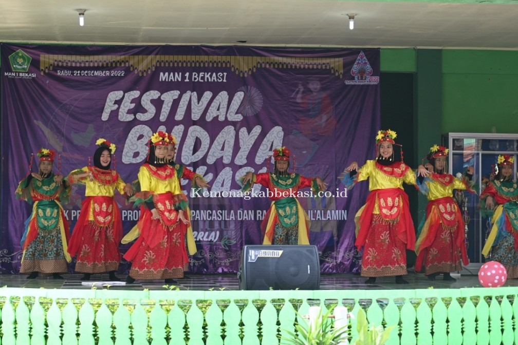 Implementasi Kurmer, MAN 1 Bekasi gelar Festival Budaya Bekasi