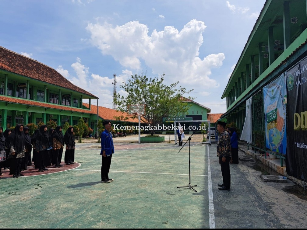 Diklat OSIS : Jiwa Kepemimpinan OSIS MAN 1 Bekasi diuji